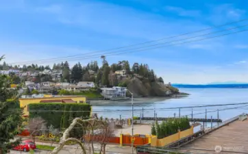 Looking over towards the northern tip of Magnolia.