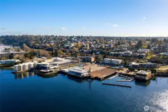 Restaurants and coffee shops are conveniently located along Seaview Avenue NW.  There is also public Saltwater beach access less than a block away.