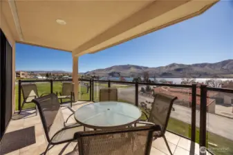 Lake Chelan and Chelan Butte Views