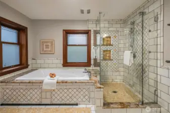 Primary Suite Bath