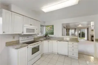 Kitchen with lots of counter space