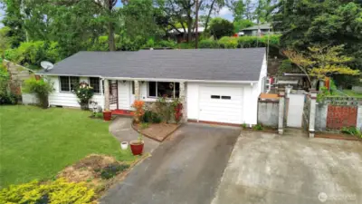 1-story Efficient Layout. Easier to heat, cool, clean, and maintain