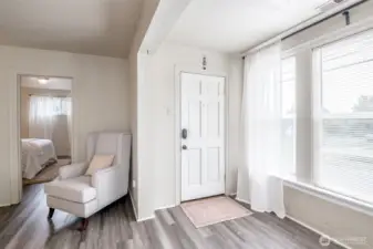 This sweet 2 bedroom/1 bath home has great function and flow