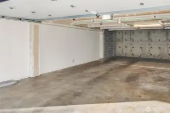 2 car tandem w/add room approx 37'x9'