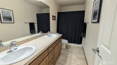 Full Bathroom upstairs