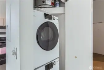 Newer washer and dryer stay. Newer water heater is from 2020.