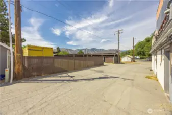 One of the last remaining multifamily development site of this scale in Cashmere