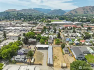Overhead image of parcels with nearby residential development context.