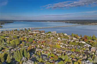 Easy access to the UW and Eastside