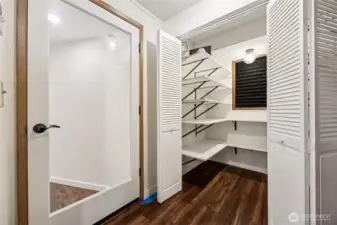Walk in closet