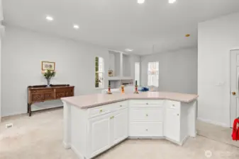 Photo of 25'x14' great room taken from kitchen.