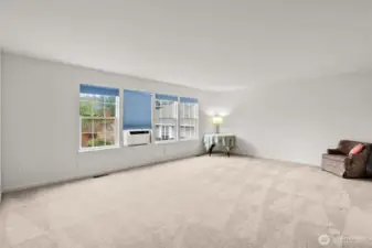 20'x15' primary bedroom