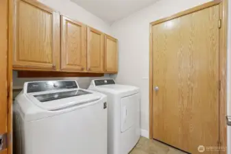 Washer/Dryer included. Door to 2-car garage.