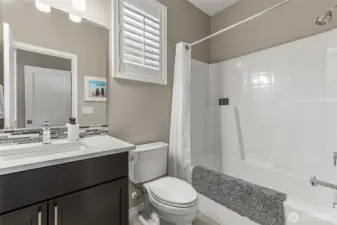 guest ensuite bath