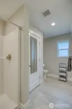 Linen storage in bathroom