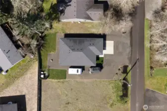 8400 square foot lot