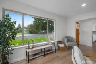 ENTRYWAY, FORCED AIR