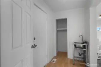 MUD ROOM OFF GARAGE w/ UTILITY SINK