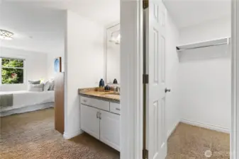 Upper Level Shared Guest Bath