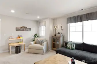 Photo's are for representational purposes only. Colors and finishes may differ.