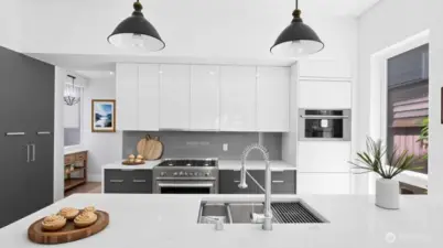 Beautiful Kitchen With Built In Pantry & Refridgerator.