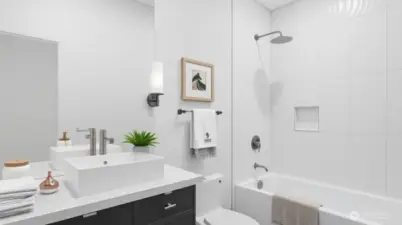 Full Bathroom (Floor 2)