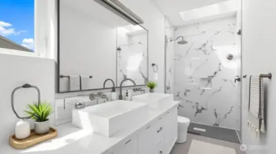 Primary Bathroom Suite W/ Double Vanity (Floor 2)
