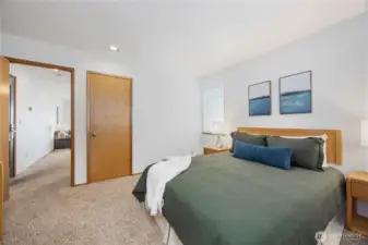 16-8 Bedroom