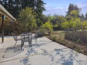 Spacious patio perfect for entertaining