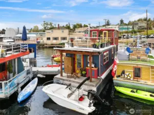 Well positioned slip offers room to moor a runabout boat for an evening cruise to dinner.