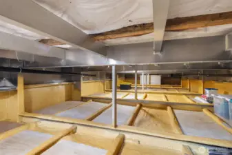 Immaculate aluminum hull and new insulation added in 2017. Rare w/ plenty of storage.