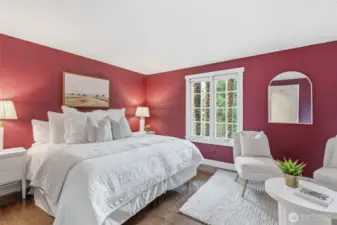 Primary Bedroom - Main Floor