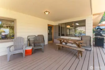 Outdoor Deck Space