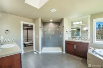 5 piece primary ensuite