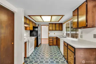 Kitchen dated however, functional