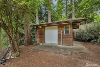 Heated and powered, could be a she shed?