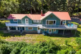 Offering plenty of indoor and outdoor living space! Enjoy single level living with additional space in the daylight basement.