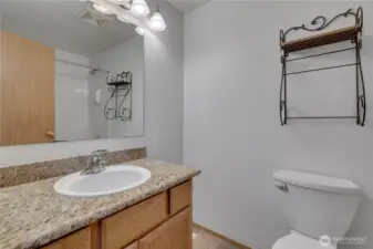 Full main bath on the main floor