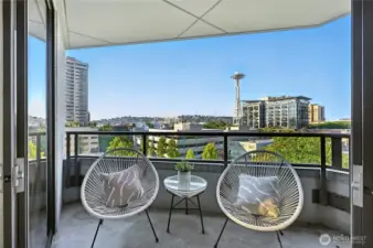 Here's the wonderful deck with Space Needle view!