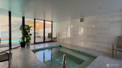 Check out this fabulous, jetted spa, so inviting after a long day, so relaxing!