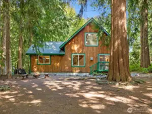 Whether you’re seeking a weekend getaway or a full-time lifestyle shift, this cabin offers a sanctuary where nature and comfort coexist.
