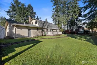 Additional features include a 1 year home warranty, 3 year roof warranty with a roof cleaning every 6 months for 3 years!