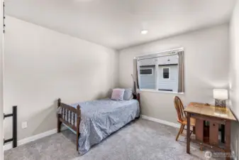 3rd bedroom - upper level