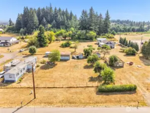 This lot has development potential for either SFR or multifamily buildings.
