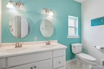 .... And dual sinks in the attached bathroom