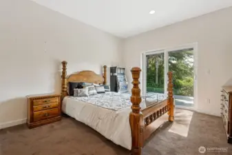 Second ensuite with its own entrance to the large back deck
