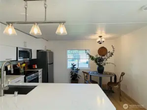 Great lighting and eat in kitchen