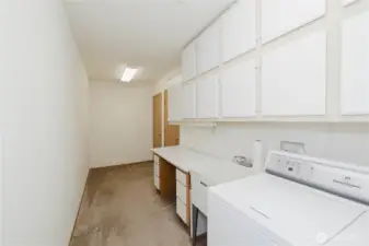 Another view of the laundry room! Washer and dryer are included.