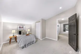 Good sized 2nd  bedroom upstairs.