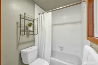 Full bath Thoughtfully designed for comfort and convenience.